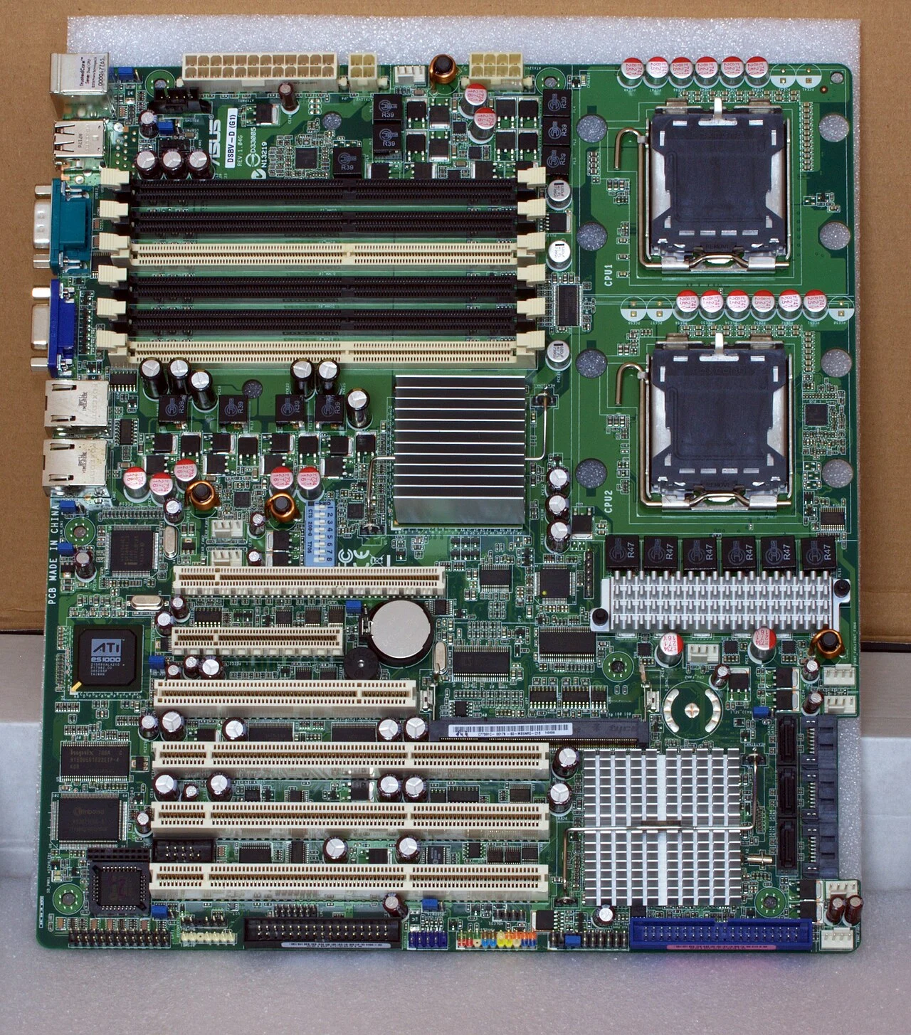 Computer components and equipment in an illustrative photograph